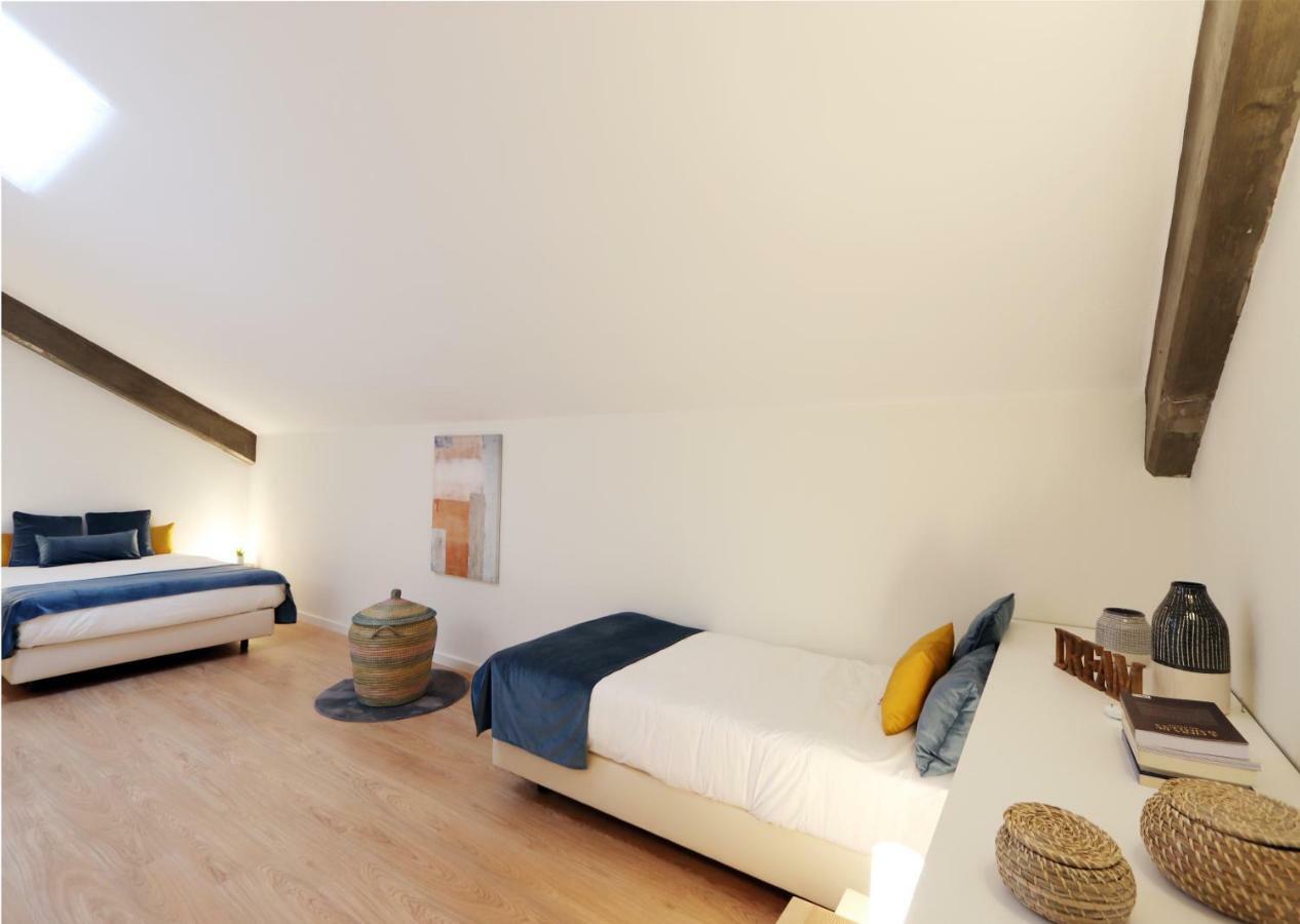 Апартаменты Hm - Living Batalha Square 2 Порту Экстерьер фото